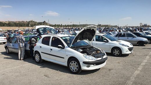 سقوط آزاد قیمت‌ها در بازار خودرو