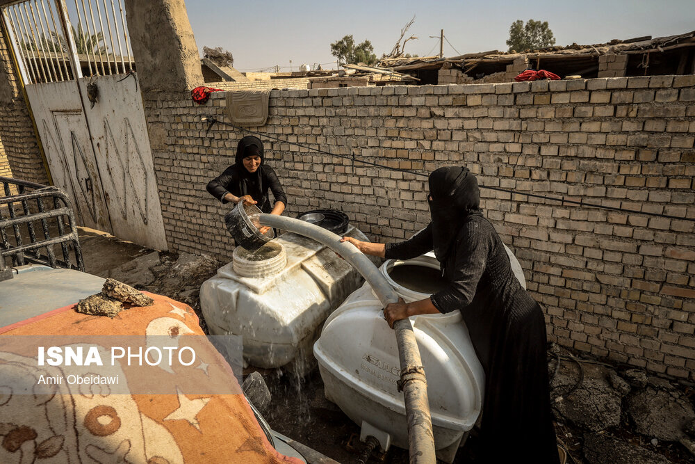 آبرسانی با تانکر به روستاهای درگیر تنش آبی در خوزستان