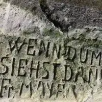 کشف سنگ نوشته های قدیمی که حاوی یک پیام وحشتناک هستند