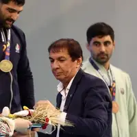 بازی‌های کشورهای اسلامی/ توزیع مدال کشتی توسط دکتر افتخاری