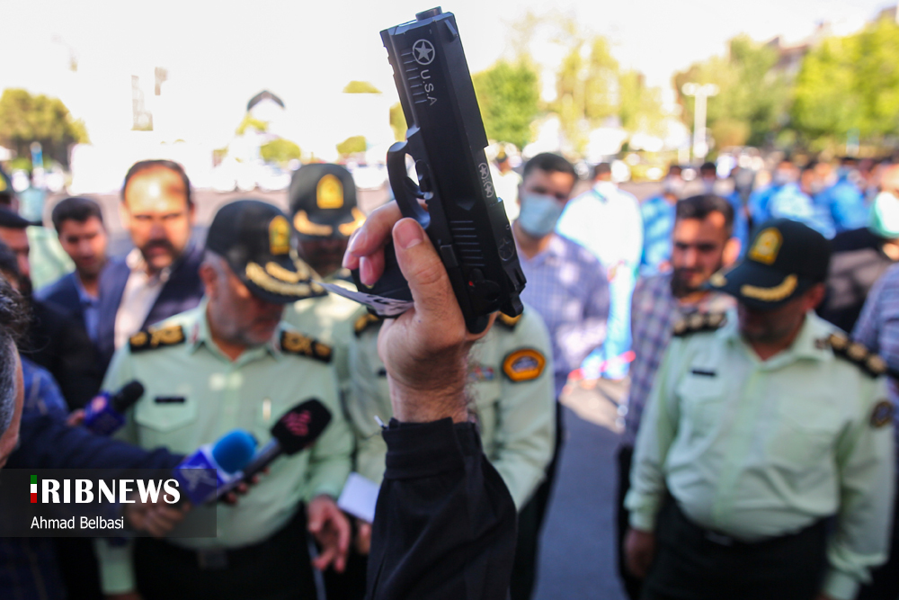 عکس/ سلاح های کشف شده در طرح اقتدار پلیس امنیت