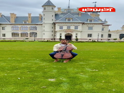 ویولنسل نوازی استپان هاوزر در منظره ای زیبا