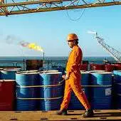 غرب با زمزمه توافق هسته‌ای قیمت نفت را پایین آورد