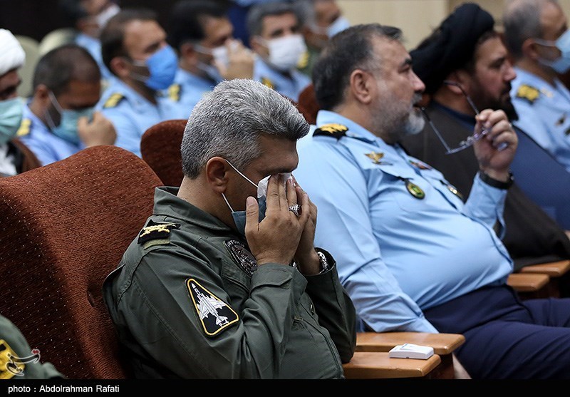 عکس/ مراسم دانش آموختگی خلبانان هواپیمای شکاری بمب افکن