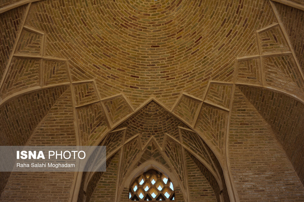 مسجد جامع اردستان نخستین مسجد جامع چهار ایوانی