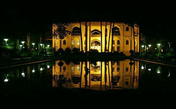 تصاویری دیدنی از کاخ هشت بهشت