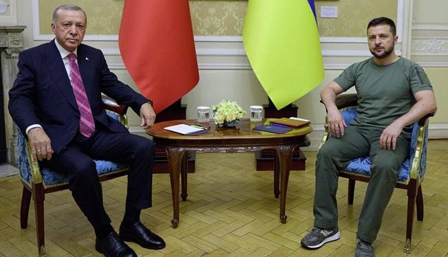 رایزنی اردوغان با زلنسکی درباره تبادل اسیران جنگی بین روسیه و اوکراین