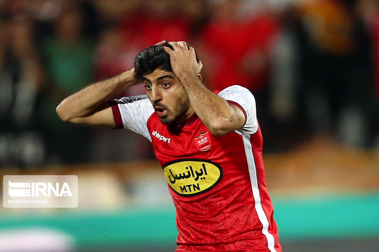 عکس/ حاشیه های تقابل پرسپولیس و فولاد در لیگ برتر فوتبال