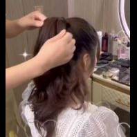 ترفندی زیبا برای بستن موهای بلند