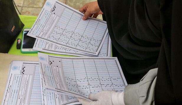 شناسایی و انهدام ۳ باند جعل مدارک دانشگاه آزاد در یک سال گذشته