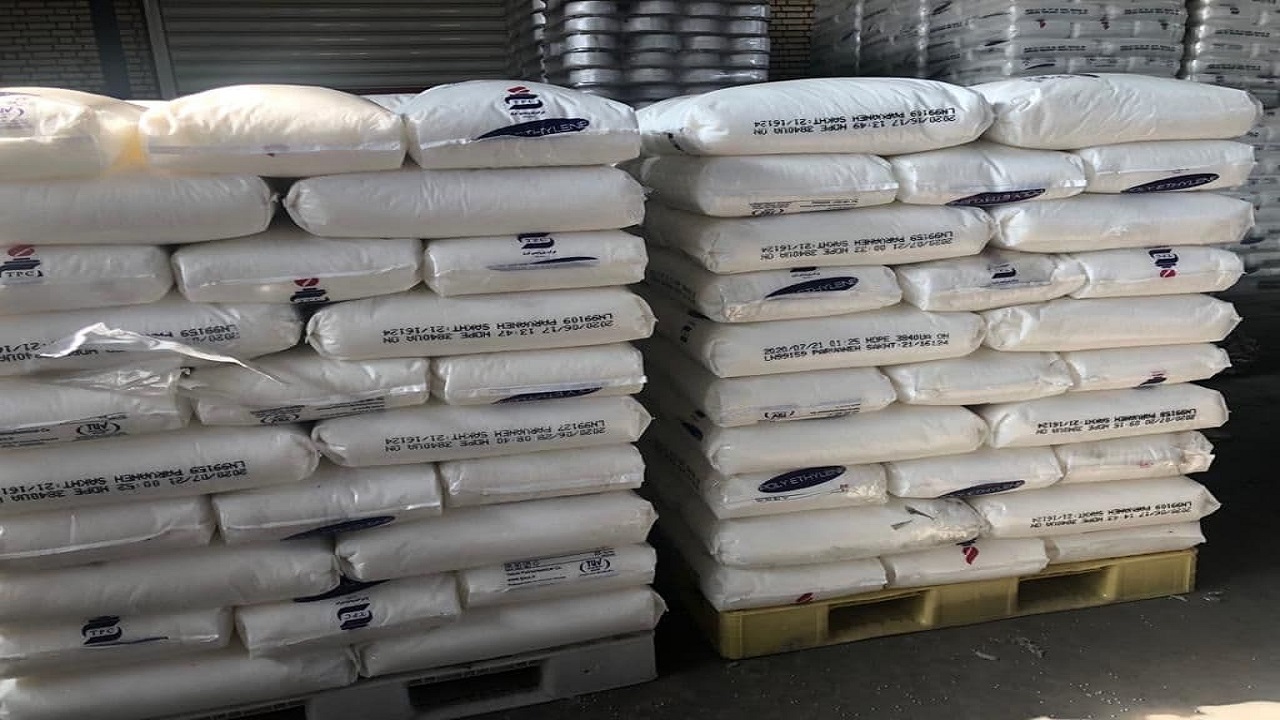 کشف مواد اولیه پتروشیمی از یک انبار