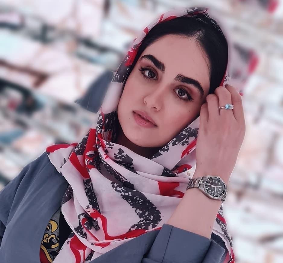 چهره‌ها/ حضور هانیه غلامی در جشن تولد هم بازی کودکی اش