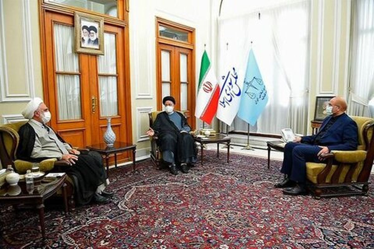 نامه نمایندگان به سران قوا: مدیران متخلف فولاد را ممنوع الخروج و محاکمه کنید