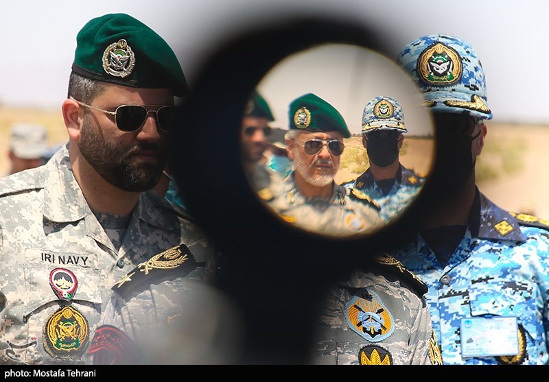 عکس/ حضور و نظارت امیرحبیب‌الله سیاری در اولین روز رزمایش پهپادی ارتش