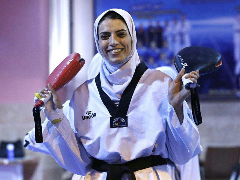 اکرم خدابنده، ملی‌پوش تکواندو و پرچمدار ایران