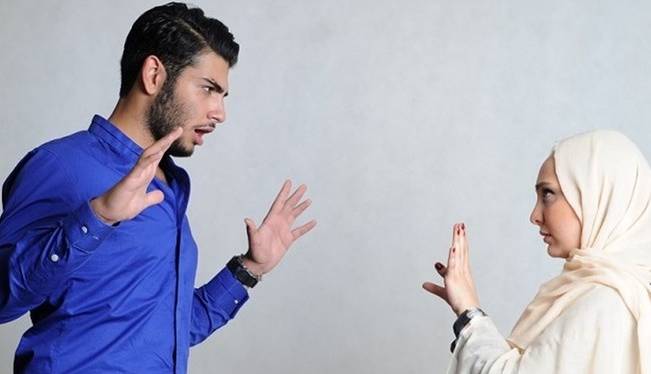 زبان برادرزنم از مار زخمی گزنده‌تر است!