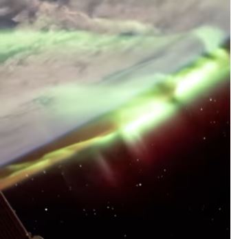 زیبایی شفق قطبی از ایستگاه فضایی