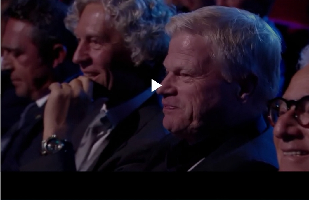 خندههای معنادار الیور کان بعد از همگروهی با بارسلونا خندههای معنادار الیور کان بعد از همگروهی با بارسلونا