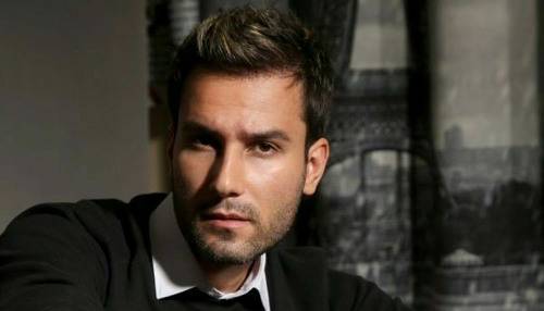 آهنگ زیبای «نقاشی» با صدای مهدی احمدوند