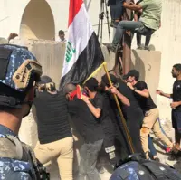 لحظه به لحظه با تحولات عراق؛ اخراج آشوبگران از کاخ ریاست‌جمهوری 