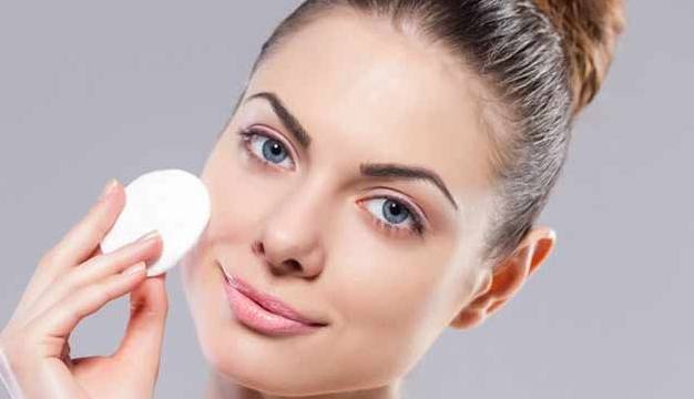 آموزش آرایش پوست چرب با نکات و ترفندهای کاربردی