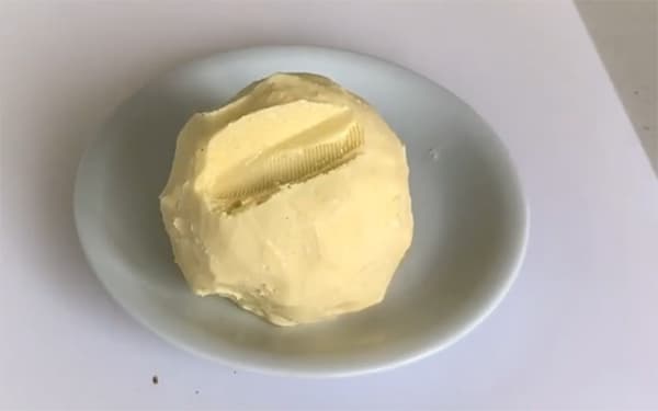 چطور در خانه از شیر کره بگیریم؟