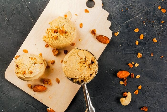 طرز تهیه 3 نوع بستنی شکلاتی رژیمی خوشمزه