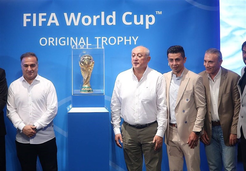 وقتی یکسری دنبال سلفی گرفتن و استوری گذاشتن باشند، بی‌نظمی می‌شود