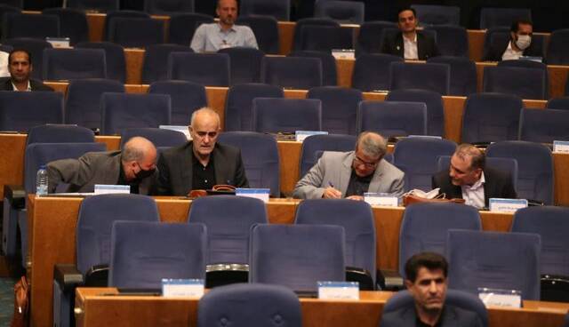 گمانه‌زنى درباره آراى تاج؛ درویش، حاج‌صفى و...