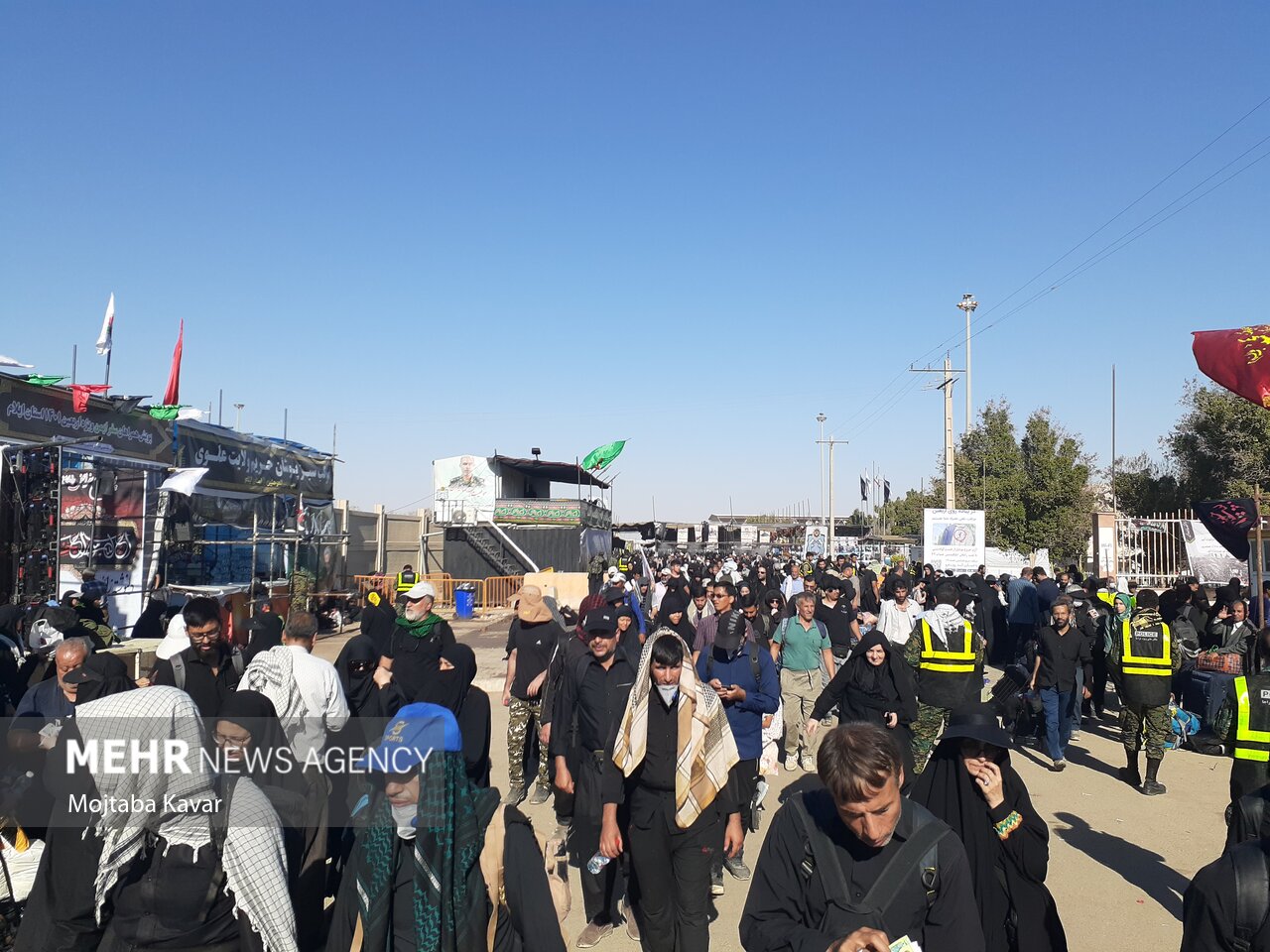 عکس/ موج بازگشت زوار اربعین از مرز مهران