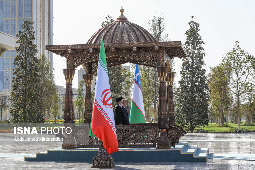 عکس/ استقبال رسمی رییس جمهور ازبکستان از ابراهیم رییسی
