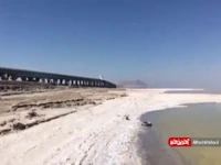 تصاویری بهت‌آور از وضعیت تلخ دریاچه ارومیه!