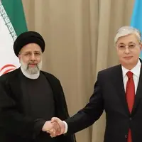رئیس جمهور قزاقستان با رئیسی دیدار و گفت‌وگو کرد