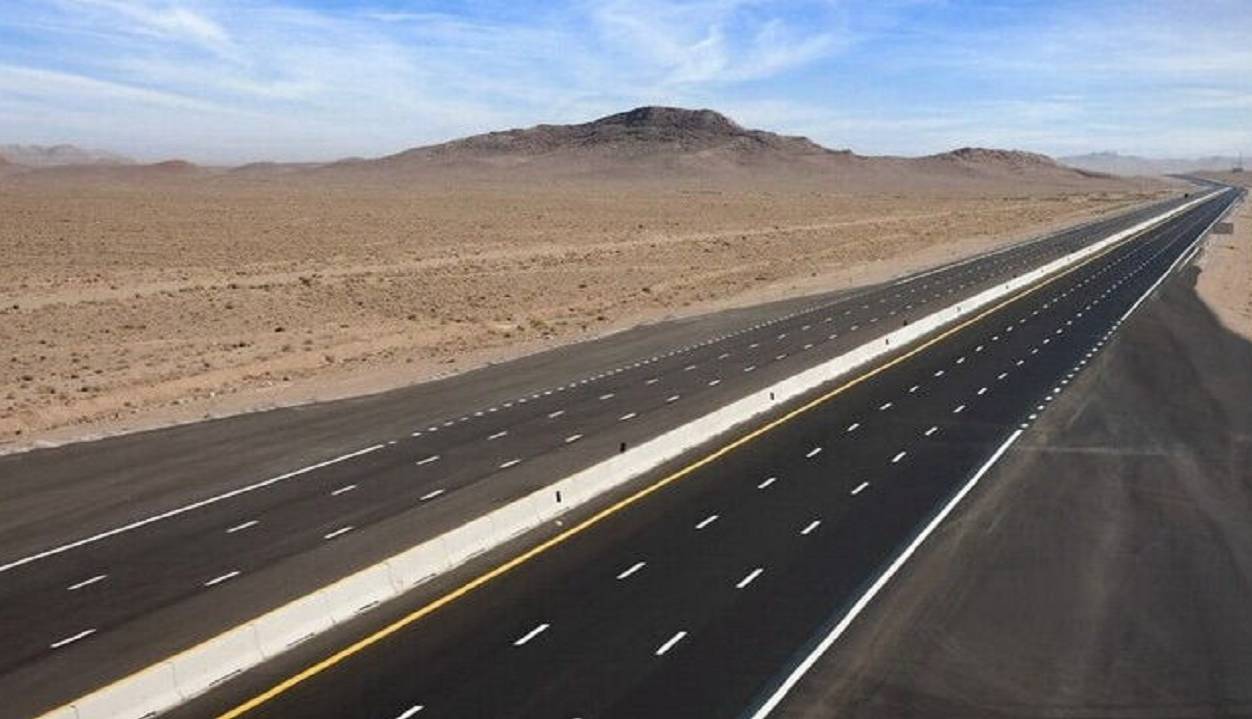 کاهش چشمگیر زمان سفر با احداث آزادراه اصفهان-شیراز