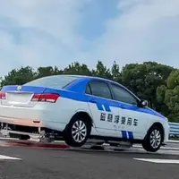 چینی‌ها خودروی پرنده را آزمایش می‌کنند