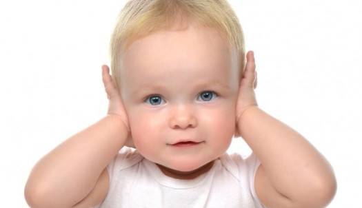 نوزادان صداهای مختلف را چگونه تشخیص می‌دهند؟