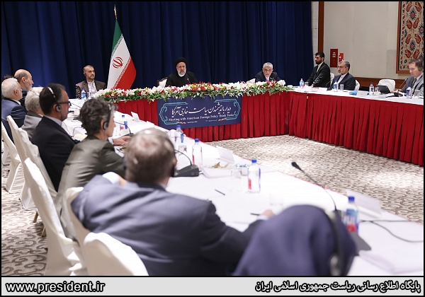 نشست کارشناسان سیاست خارجی آمریکا با رئیس جمهور در نیویورک