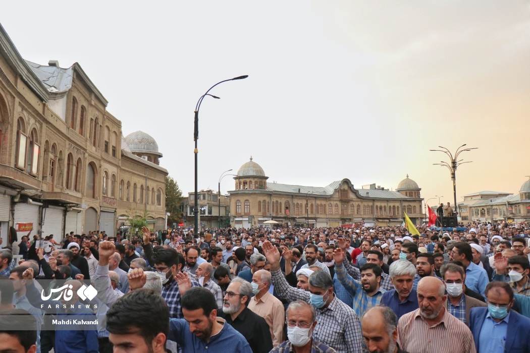 تجمع اعتراضی مردم همدان علیه هتک حرمت آستان مقدس امامزاده عبدالله