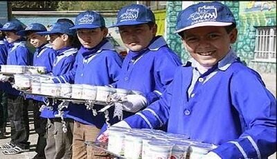تاکید بر برنامه حمایتی شیر مدرسه در سیستان‌وبلوچستان
