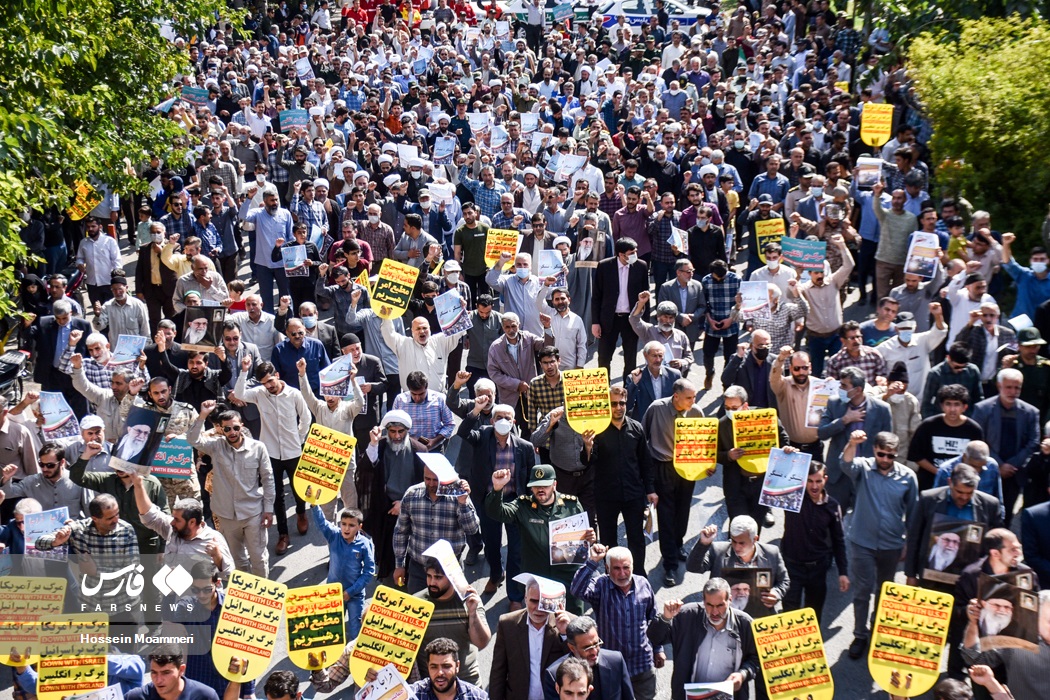 عکس/ حضور گسترده مردم بجنورد علیه اغتشاشات