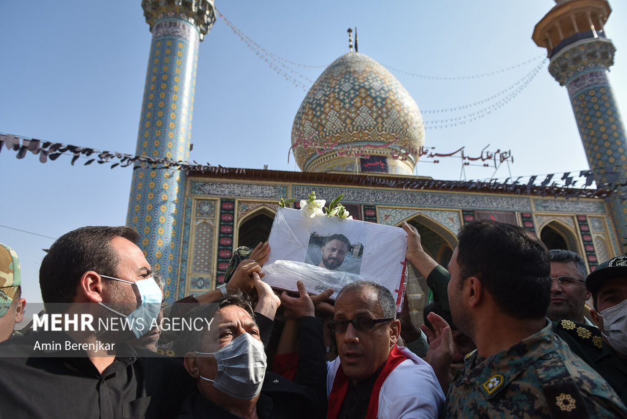 تشییع پیکر شهید «رضا زارع‌ مویدی» شهید مدافع امنیت در شیراز
