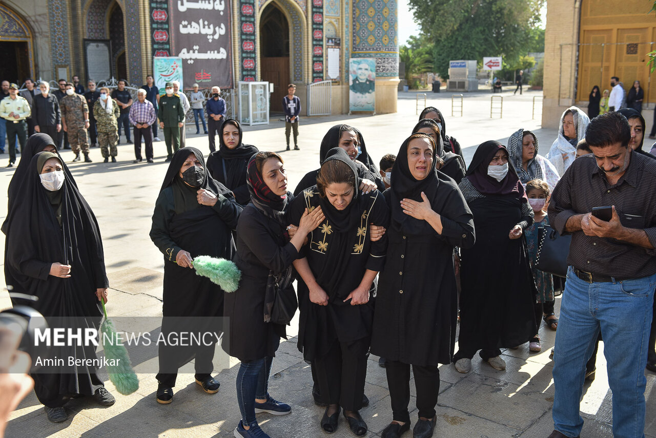 تشییع پیکر شهید «رضا زارع‌ مویدی» شهید مدافع امنیت در شیراز