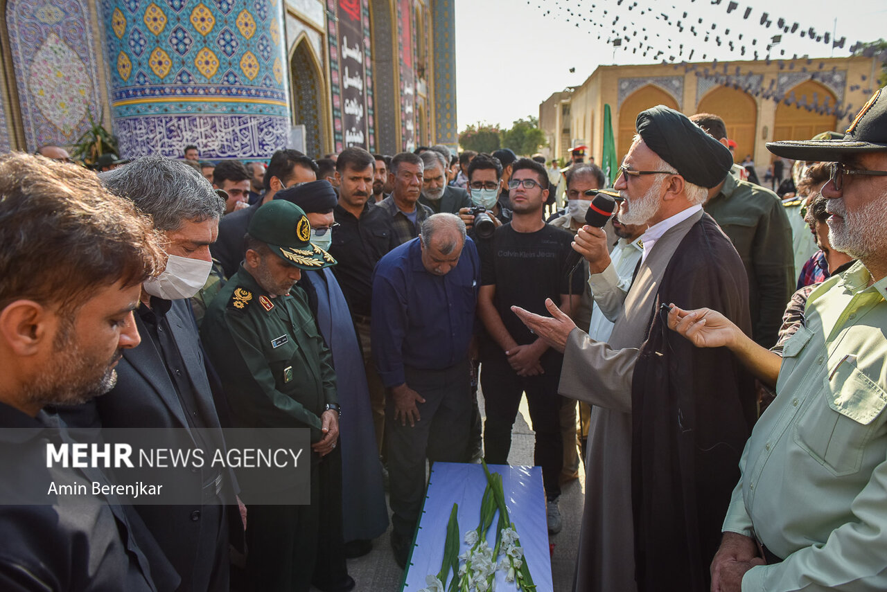تشییع پیکر شهید «رضا زارع‌ مویدی» شهید مدافع امنیت در شیراز