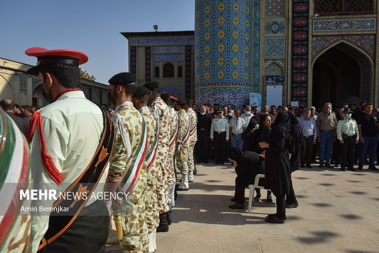 تشییع پیکر شهید «رضا زارع‌ مویدی» شهید مدافع امنیت در شیراز