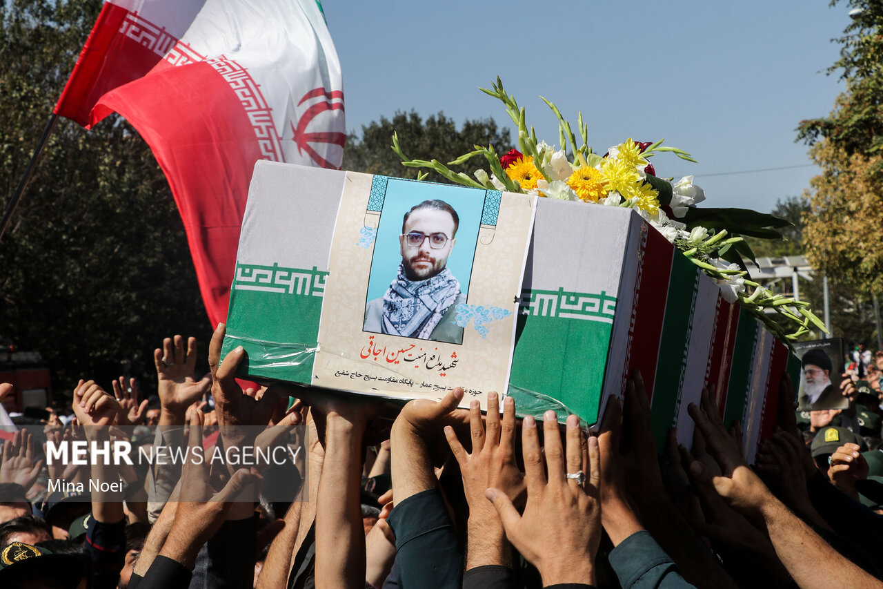 عکس/ مراسم تشییع شهید «حسین اوجاقی» در تبریز