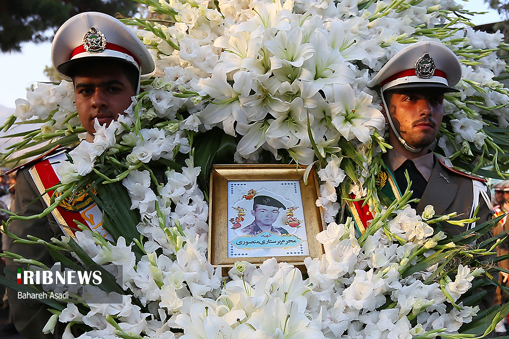 عکس/ وداع با شهید تازه تفحص شده نیروی زمینی ارتش