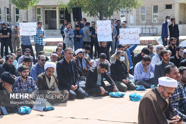 تجمع جامعه دانشگاهی بجنورد در محکومیت اغتشاشات اخیر