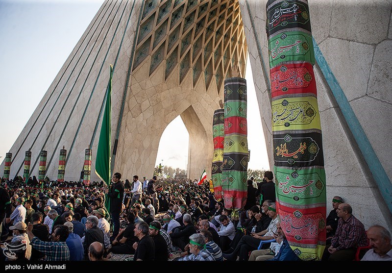 عکس/ اجتماع امام حسنی ها در میدان آزادی