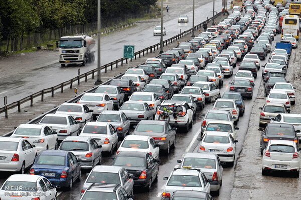 محدودیت‌های ترافیکی تعطیلات هفته؛ چه تعداد خودرو در جاده‌ها تردد داشتند؟