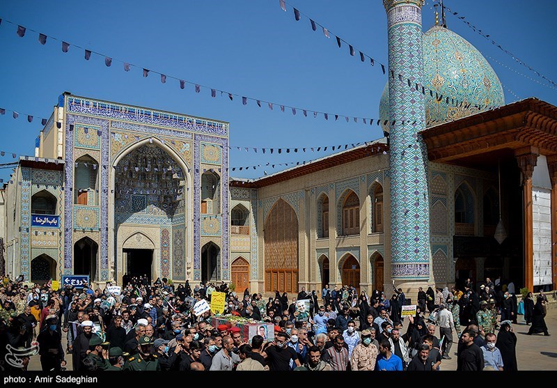 عکس/ تشییع پیکر سه شهید در حرم مطهر حضرت شاهچراغ (ع)